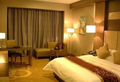 Ehrenburg Hotel Фошан Екстериор снимка