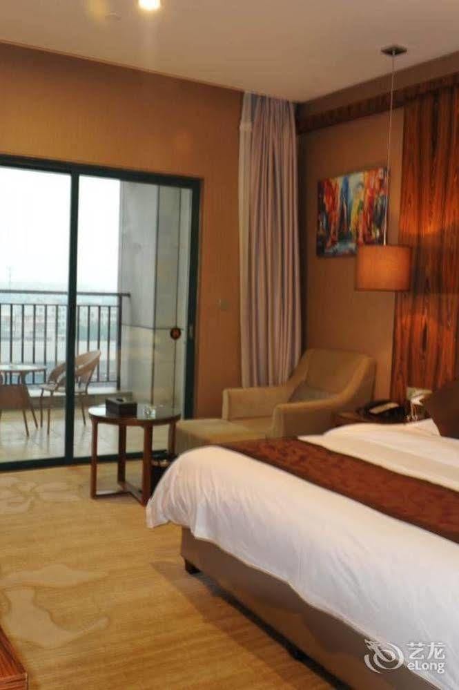 Ehrenburg Hotel Фошан Екстериор снимка